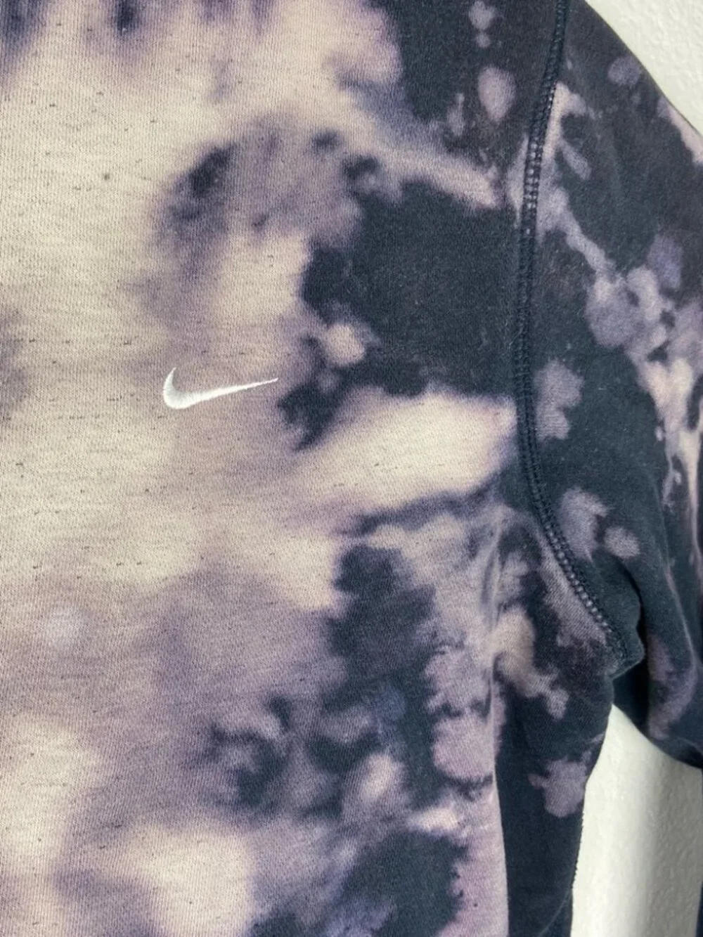 Nike Distressed Bleached Pullover Sweatshirt size Large